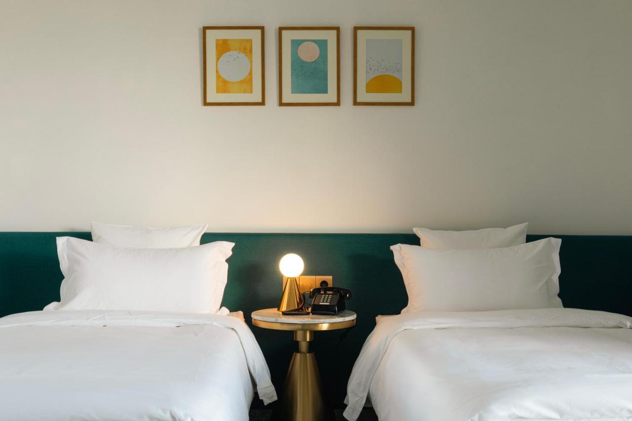 Castor & Pollux Hotel Tbilissi Extérieur photo