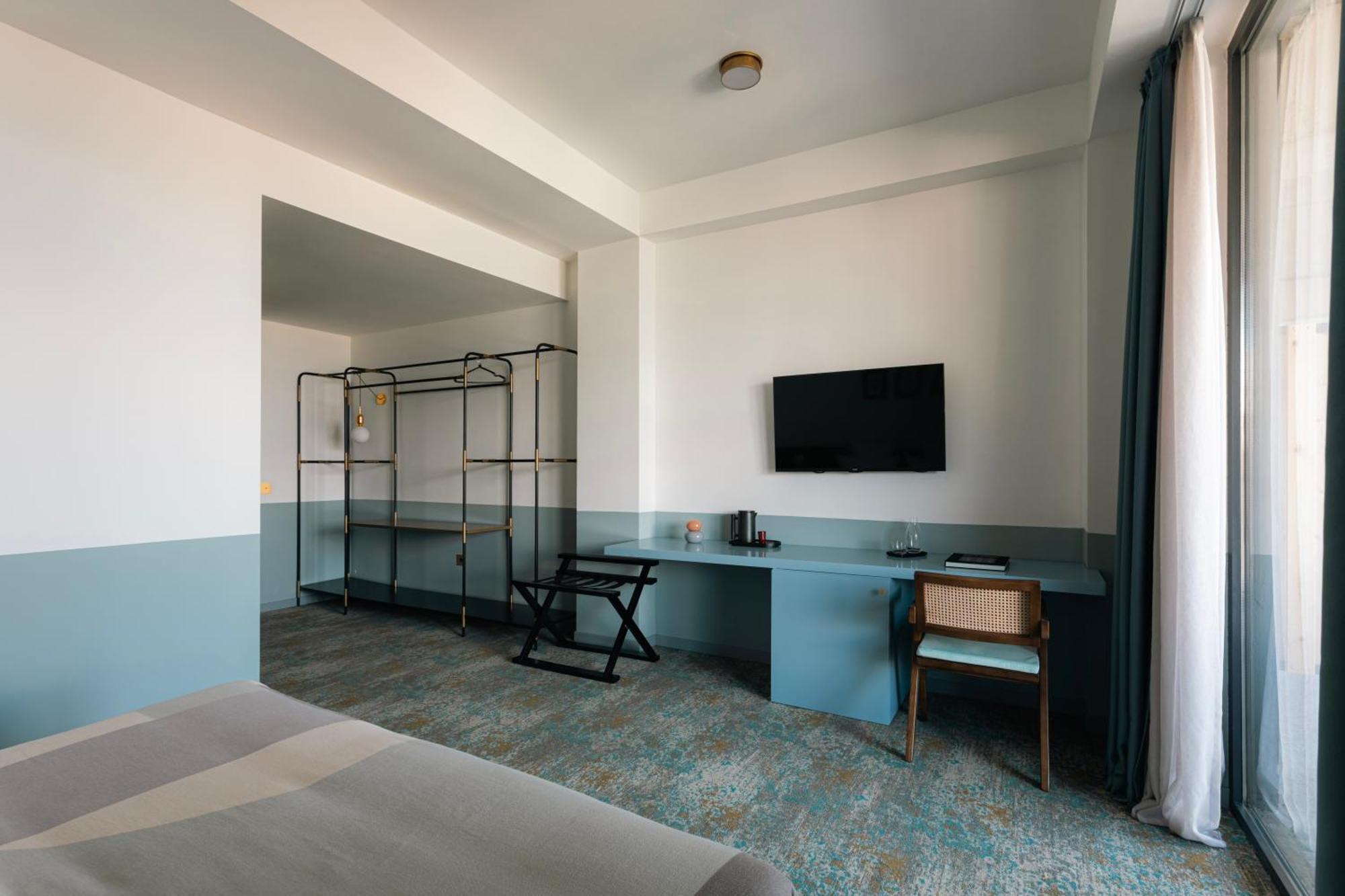 Castor & Pollux Hotel Tbilissi Extérieur photo